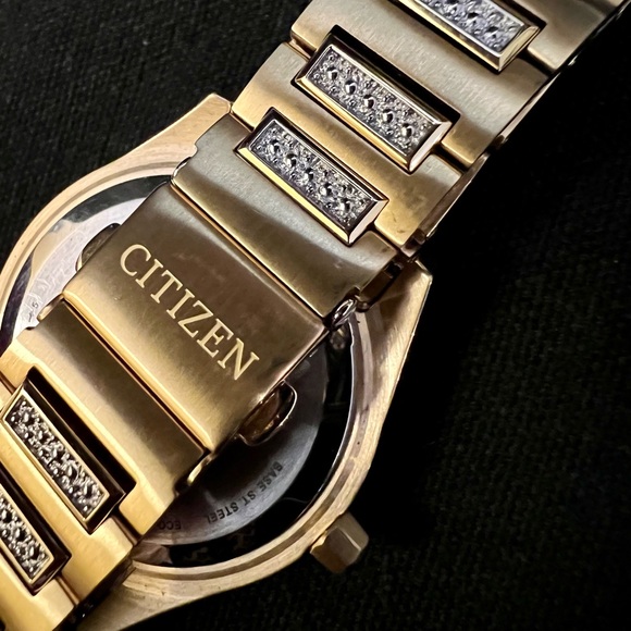 👑✅PRICE FIRM✅Beautiful Citizens Gold ECO-DRIVE Solar Watch. - Picture 6 of 17